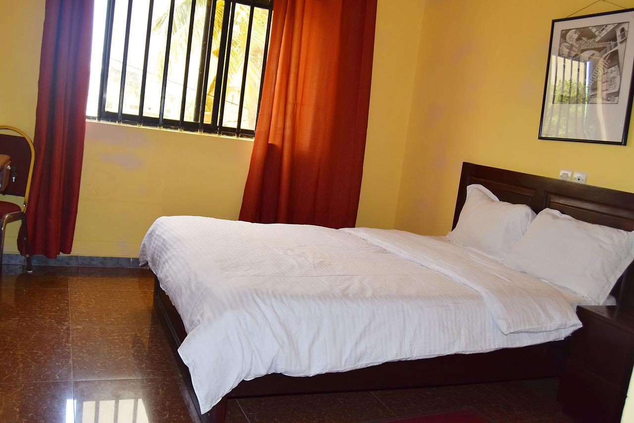 Hotel Saint-Jean Cotonou Ngoại thất bức ảnh