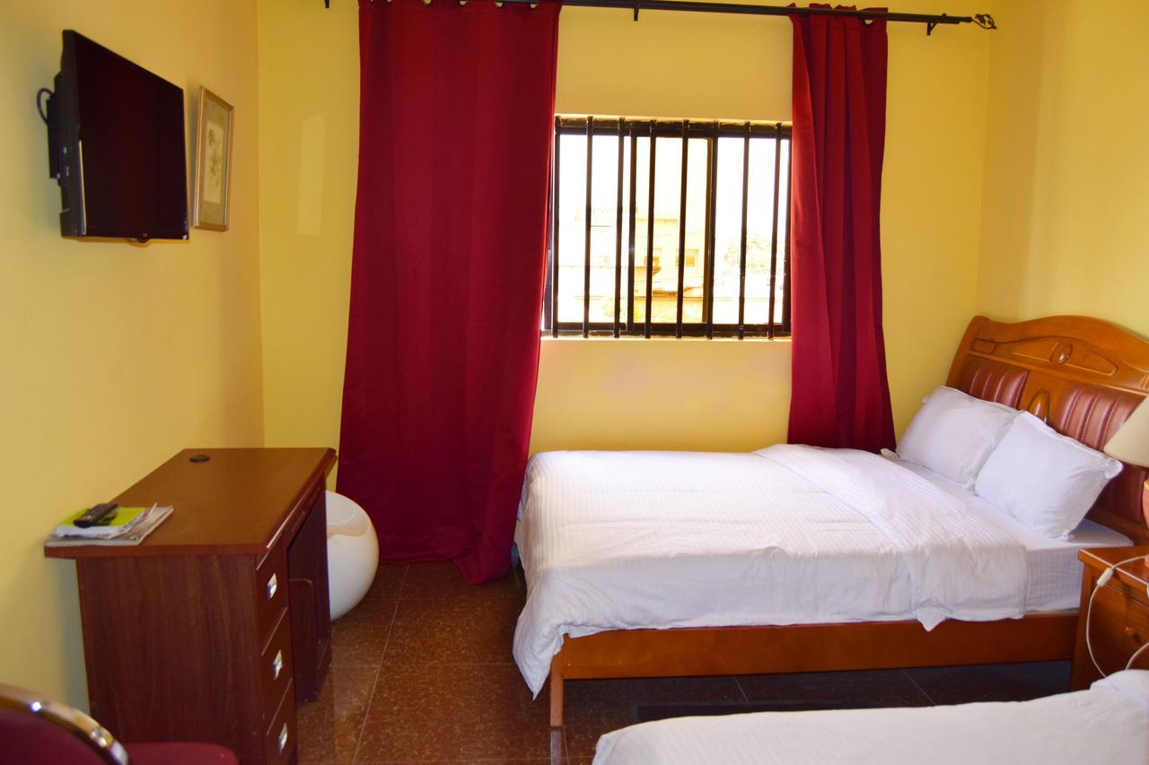 Hotel Saint-Jean Cotonou Ngoại thất bức ảnh